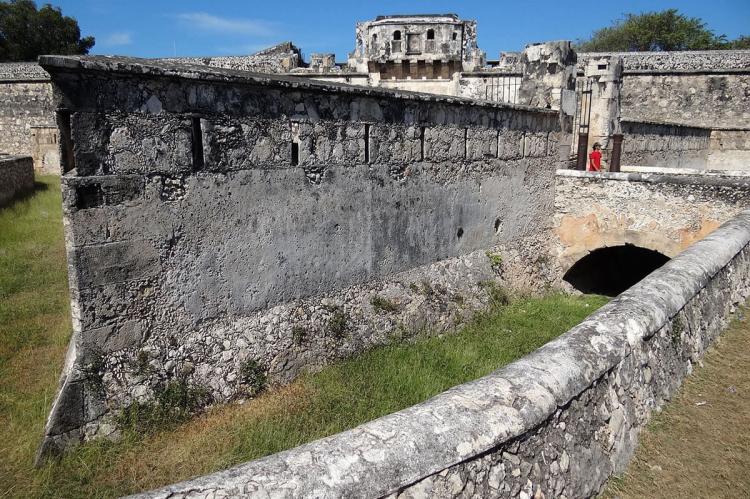 Baluarte at Puerta de Tierra — Old City of San Francisco de Campeche, state of Campeche, México
