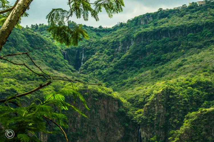  Huentitan/Oblatos canyon landscape, Guadalajara, Jalisco, Mexico