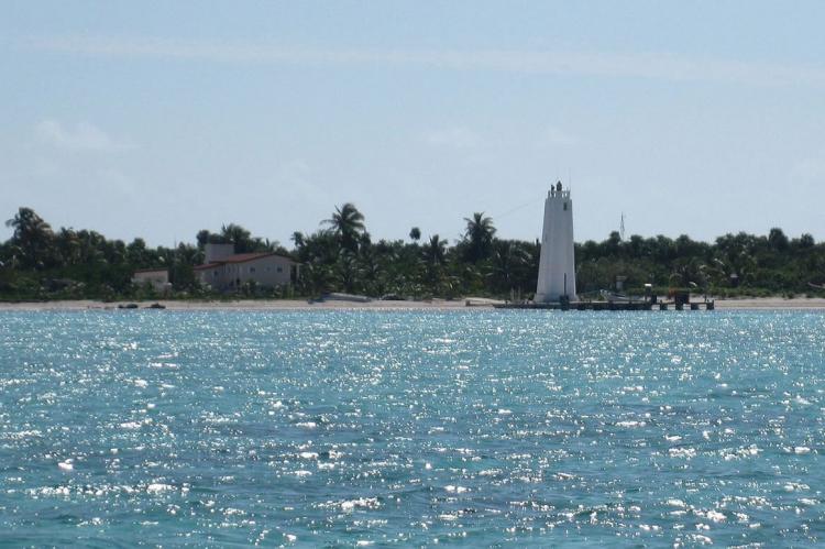 Faro Cayo Norte, Banco Chinchorro, Mexico