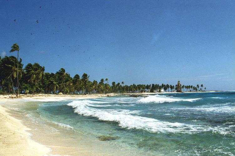 Beach at Half Moon Caye Natural Monument, Belize