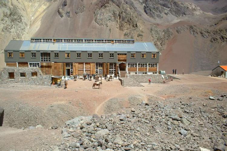 Hotel Plaza de Mulas, Aconcagua, Argentina