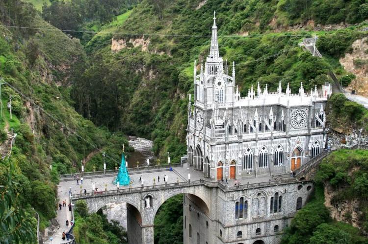 Santuario de las lajas, Ipiales, Colombia