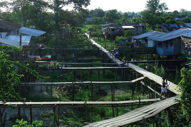 Houses and sidewalk platforms in Leticia, Colombia