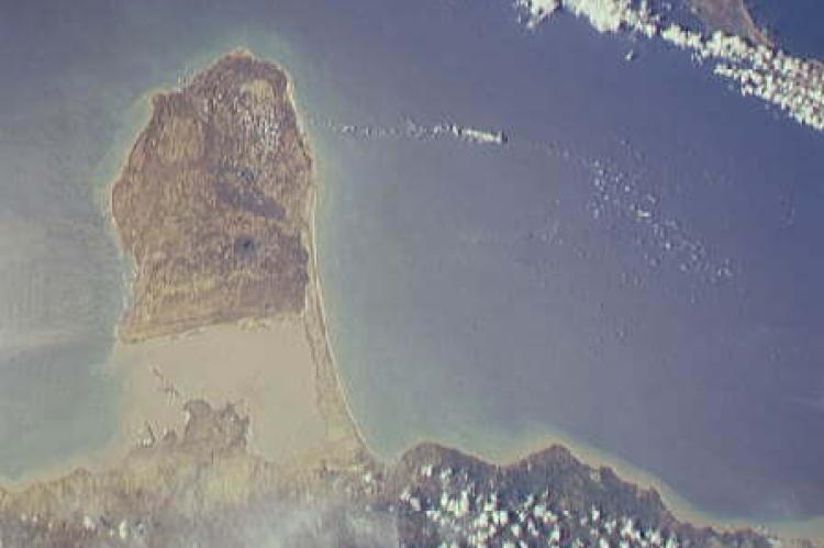 Satellite image of the Médanos Isthmus and the Paraguaná Peninsula via NASA