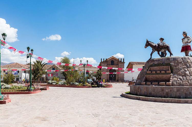 Plaza de Armas, Maras, Peru