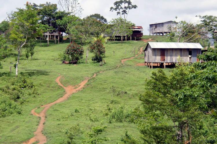 Town of Raiti on the Rio Coco, Bosawas Biosphere Reserve, Nicaragua
