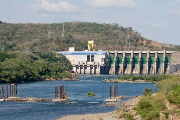 The 15 de Septiembre Hydroelectric dam over the Lempa River, El Salvador