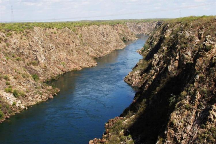 São Francisco River south of Paulo Afonso, Brazil