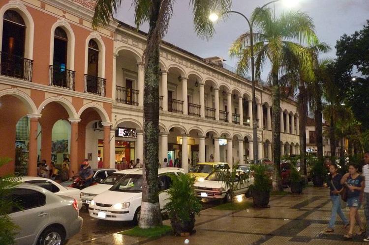 Plaza 24 de Septiembre, Santa Cruz, Bolivia
