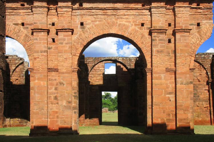 São Miguel Arcanjo nave arch, Brazil