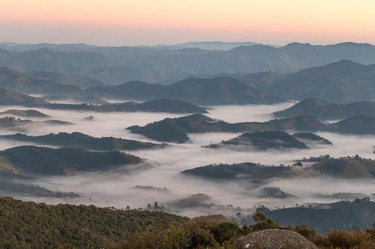 Sea of ​​hills of the Serra da Mantiqueira, Minas Gerais, Brazil