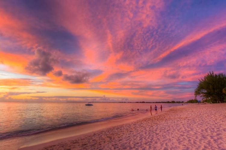 Sunset, Seven Mile Beach, Grand Cayman, Cayman Islands
