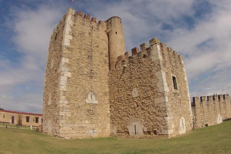 Strong Ozaleza, Santo Domingo (Dominican Republic)