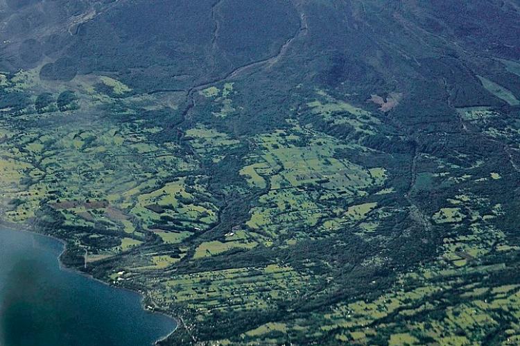 Aerial view of the Villarica volcano and its surroundings, from the northwest, Araucanía, Chile