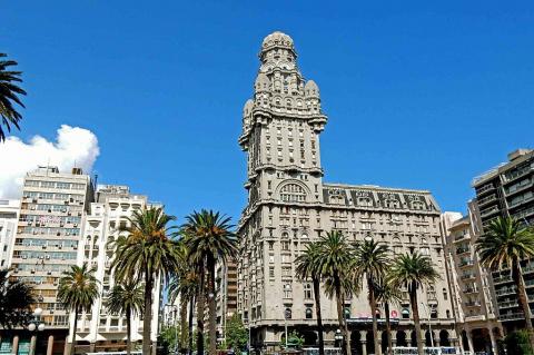 Palacio Salvo, Plaza Independencia, Montevideo, Uruguay