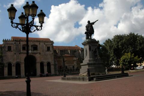 Parque Colon, Santo Domingo (Dominican Republic)