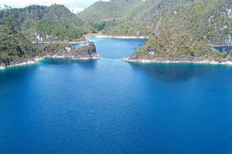 Peña Blanca Lake, Montebello National Park (Mexico)